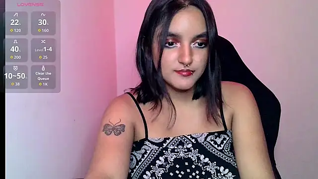 Snapshot of Ari_20_ chatting on 18, 11, 2025 Ari 20 online show from 18, 11, 2025