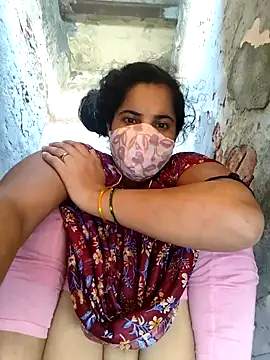 Snapshot of Cut_ragni chatting on 18, 9, 2025 Cut ragni online show from 18, 9, 2025