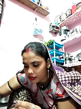Snapshot of Cut_ragni chatting on 15, 11, 2025 Cut ragni online show from 15, 11, 2025