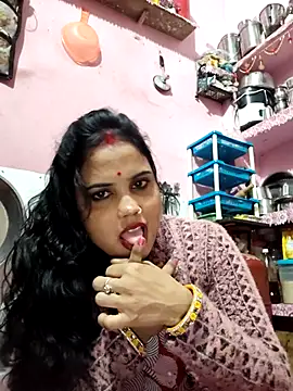 Snapshot of Cut_ragni chatting on 3, 12, 2025 Cut ragni online show from 3, 12, 2025