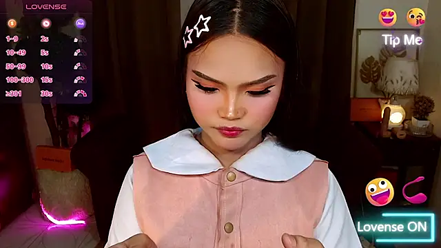 Snapshot of _MaxcineMalkova_ chatting on 3, 12, 2025 MaxcineMalkova online show from 3, 12, 2025