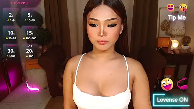 Snapshot of _MaxcineMalkova_ chatting on 16, 12, 2025 MaxcineMalkova online show from 16, 12, 2025