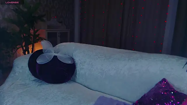 Snapshot of LiSinDoll chatting on 22, 11, 2025 LiSinDoll online show from 22, 11, 2025