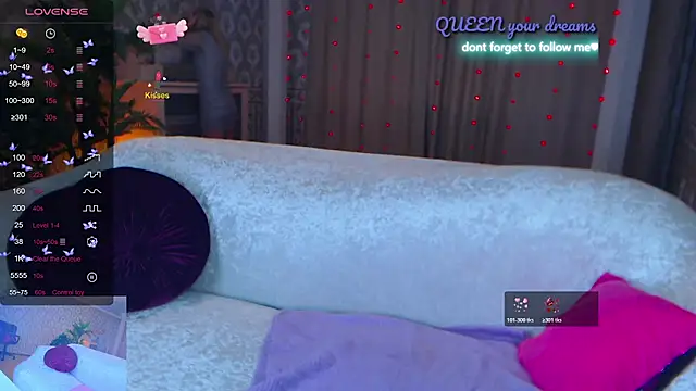 Snapshot of LiSinDoll chatting on 4, 12, 2025 LiSinDoll online show from 4, 12, 2025