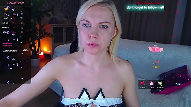 Snapshot of LiSinDoll chatting on 15, 12, 2025 LiSinDoll online show from 15, 12, 2025