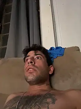 Snapshot of Dudupintudoo chatting on 28, 11, 2025 Dudupintudoo online show from 28, 11, 2025