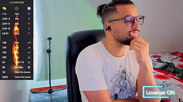 Snapshot of Ernesto-Rodriguez82 chatting on 29, 10, 2025 Ernesto-Rodriguez82 online show from 29, 10, 2025