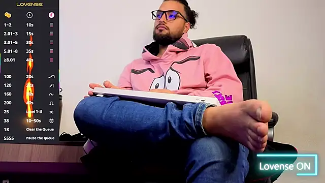 Snapshot of Ernesto-Rodriguez82 chatting on 10, 11, 2025 Ernesto-Rodriguez82 online show from 10, 11, 2025