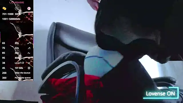 Snapshot of Ernesto-Rodriguez82 chatting on 13, 12, 2025 Ernesto-Rodriguez82 online show from 13, 12, 2025