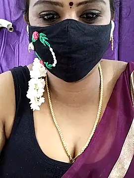 Snapshot of yoga-mithraa chatting on 6, 11, 2025 yoga-mithraa online show from 6, 11, 2025