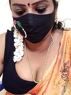 Snapshot of yoga-mithraa chatting on 11, 11, 2025 yoga-mithraa online show from 11, 11, 2025