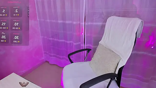 Snapshot of Adri_Tatto_ chatting on 11, 10, 2025 Adri Tatto online show from 11, 10, 2025