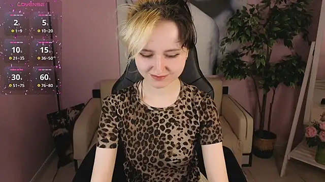 girl next doorr online show from 1, 3, 2026