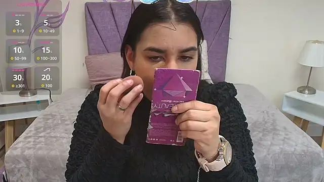 Snapshot of Lia_Blake_ chatting on 12, 9, 2025 Lia Blake online show from 12, 9, 2025