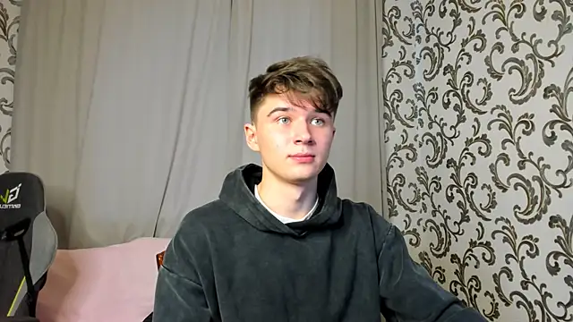 Snapshot of SherlockMax chatting on 10, 9, 2025 SherlockMax online show from 10, 9, 2025