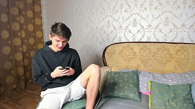 Snapshot of SherlockMax chatting on 2, 10, 2025 SherlockMax online show from 2, 10, 2025