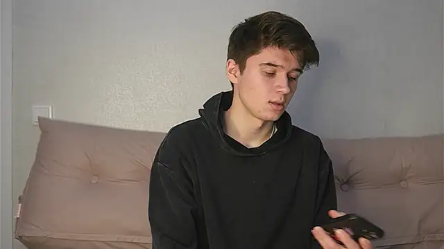 Snapshot of SherlockMax chatting on 24, 10, 2025 SherlockMax online show from 24, 10, 2025