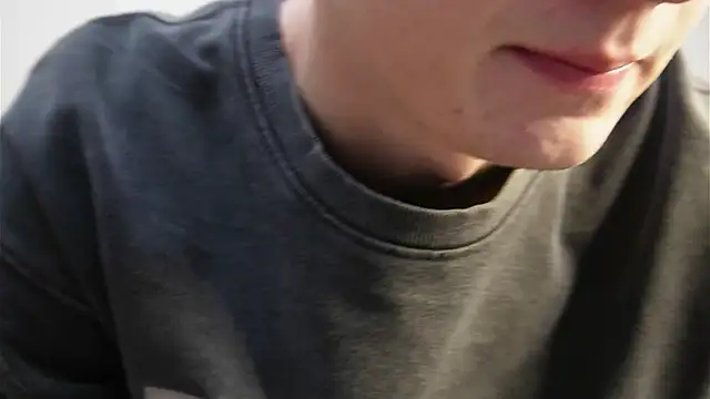 Snapshot of SherlockMax chatting on 5, 11, 2025 SherlockMax online show from 5, 11, 2025