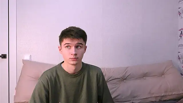 Snapshot of SherlockMax chatting on 28, 11, 2025 SherlockMax online show from 28, 11, 2025