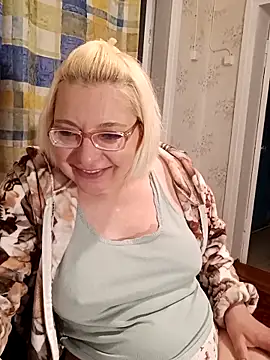 Snapshot of VikaKing chatting on 17, 4, 2026 VikaKing online show from 17, 4, 2026