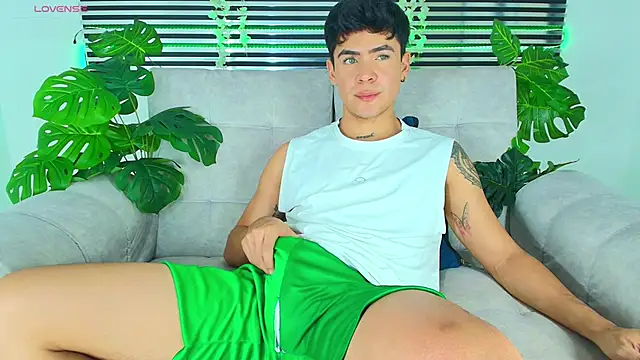 CamiiGuzmanX online show from 14, 4, 2026