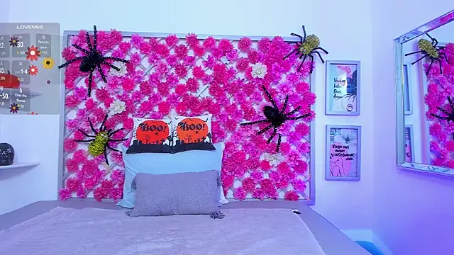 Snapshot of hannah_miller_1 chatting on 24, 10, 2025 hannah miller 1 online show from 24, 10, 2025