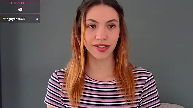 Snapshot of AntonellaaRossii chatting on 30, 11, 2025 AntonellaaRossii online show from 30, 11, 2025