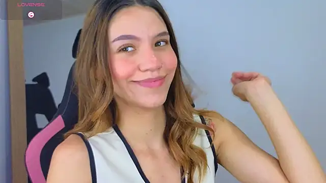 Snapshot of AntonellaaRossii chatting on 17, 7, 2026 AntonellaaRossii online show from 17, 7, 2026
