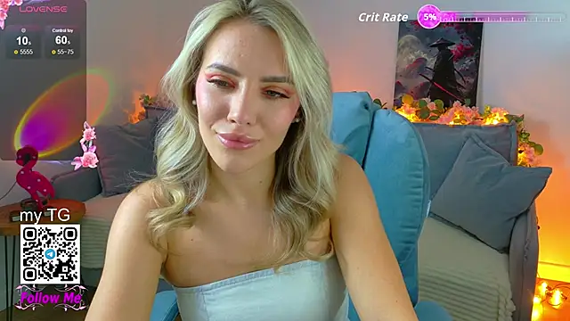 Snapshot of HoneyJohansson chatting on 9, 9, 2025 HoneyJohansson online show from 9, 9, 2025