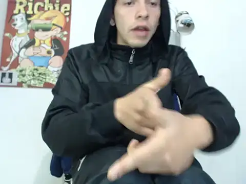 Snapshot of Thomasjons_ chatting on 2, 10, 2025 Thomasjons online show from 2, 10, 2025