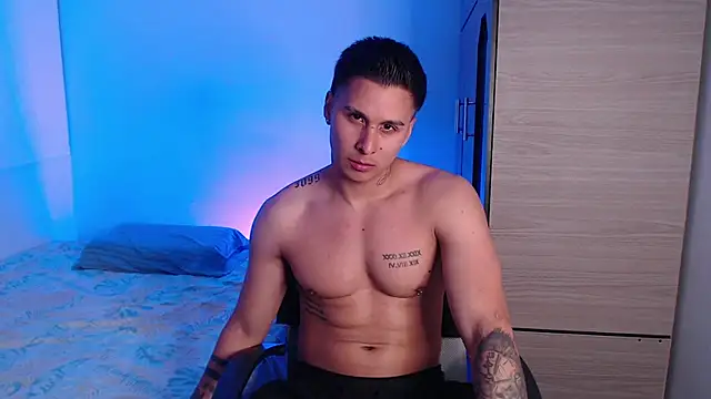 Snapshot of valentinosex1 chatting on 23, 9, 2025 valentinosex1 online show from 23, 9, 2025