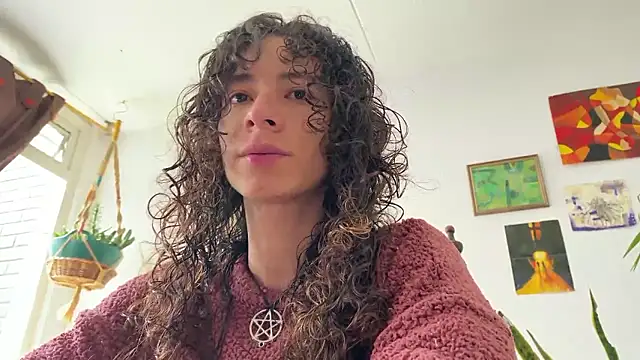 Snapshot of camille_delrey chatting on 13, 11, 2025 camille delrey online show from 13, 11, 2025