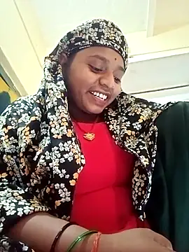 Snapshot of Hot_crety chatting on 5, 12, 2025 Hot crety online show from 5, 12, 2025