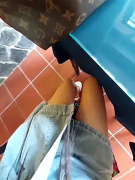 meomeocute online show from 23, 10, 2025