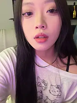 Snapshot of tuzi5201314 chatting on 2, 12, 2025 tuzi5201314 online show from 2, 12, 2025