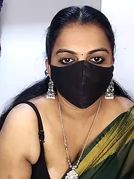 Snapshot of sneha_bebo chatting on 9, 9, 2025 sneha bebo online show from 9, 9, 2025