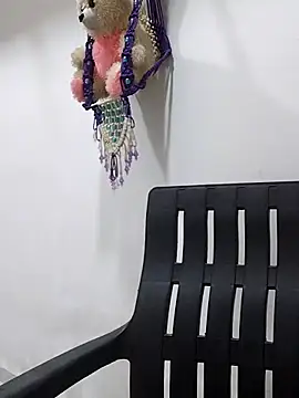 Snapshot of sneha_bebo chatting on 23, 11, 2025 sneha bebo online show from 23, 11, 2025