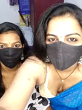 Snapshot of sneha_bebo chatting on 25, 11, 2025 sneha bebo online show from 25, 11, 2025