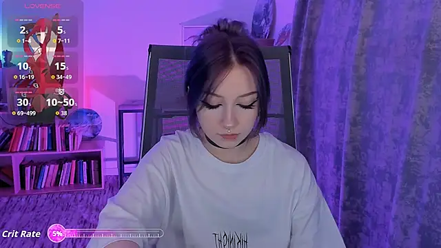 LiliLuna online show from 10, 10, 2025