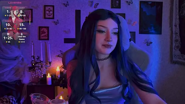 LiliLuna online show from 13, 7, 2026