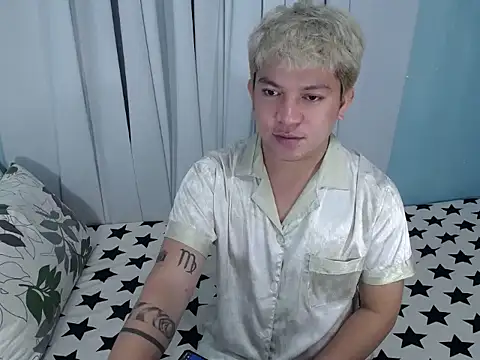 Snapshot of Fuckboii_intown chatting on 24, 11, 2025 Fuckboii intown online show from 24, 11, 2025