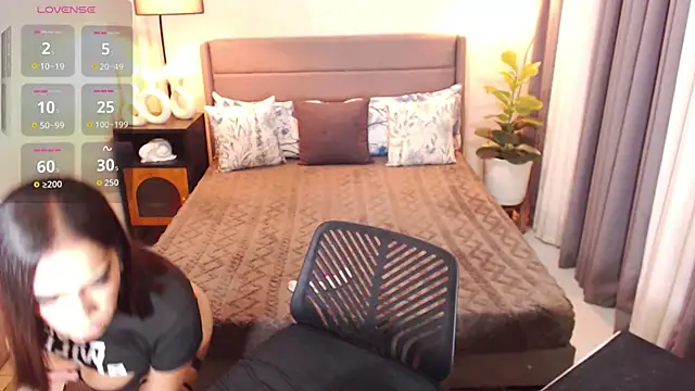 Snapshot of MilaHarperr chatting on 27, 9, 2025 MilaHarperr online show from 27, 9, 2025