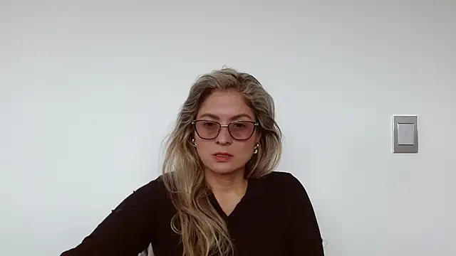 linda-mature43 online show from 16, 9, 2025