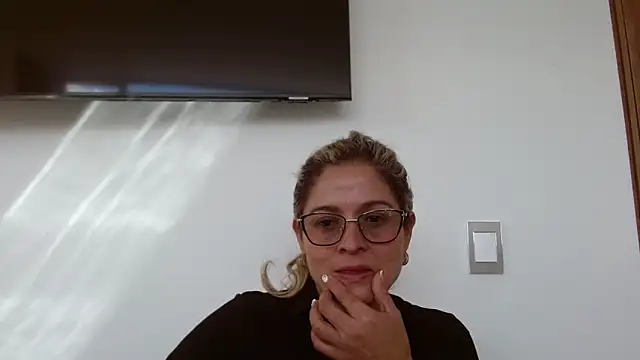 linda-mature43 online show from 7, 10, 2025