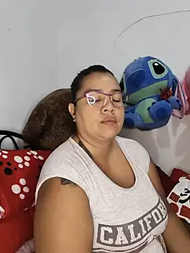 Snapshot of NARNYALABELLA chatting on 2, 7, 2026 NARNYALABELLA online show from 2, 7, 2026