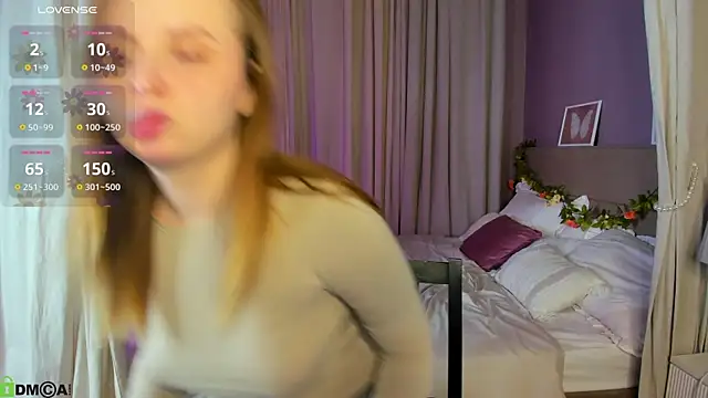 Rina Panic online show from 28, 4, 2026