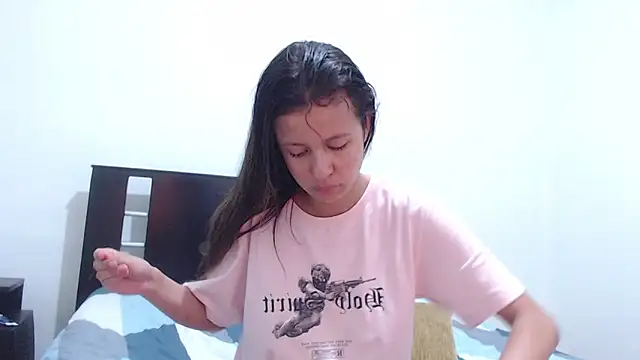 nathaly jones  online show from 29, 9, 2025