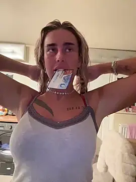 EllieMaeBaby online show from 10, 3, 2026