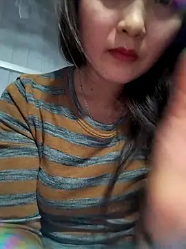 Snapshot of moa_koa chatting on 15, 12, 2025 moa koa online show from 15, 12, 2025