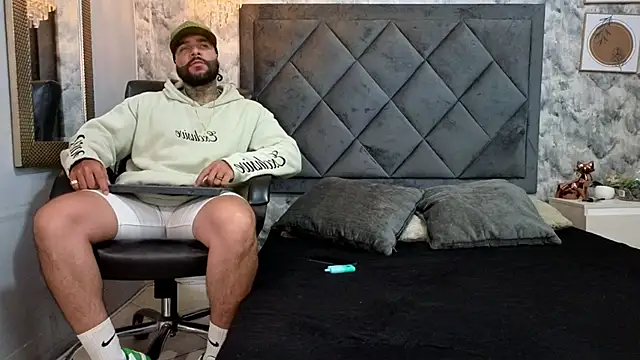 Apolo rousse1 online show from 11, 9, 2025